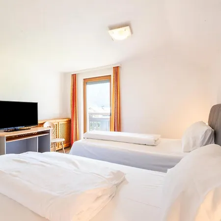 In Tyrol Near Lift Semesterbostad