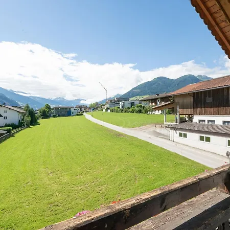 In Tyrol Near Lift フューゲン